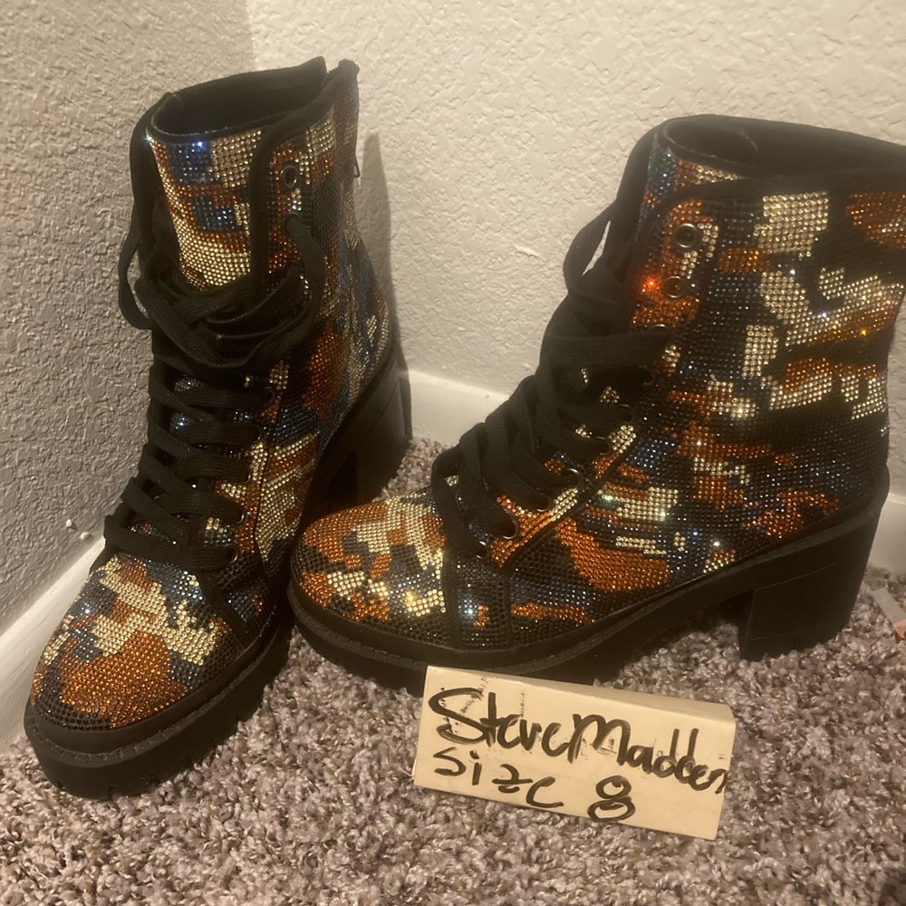 Steve Madden size 8 brand new
